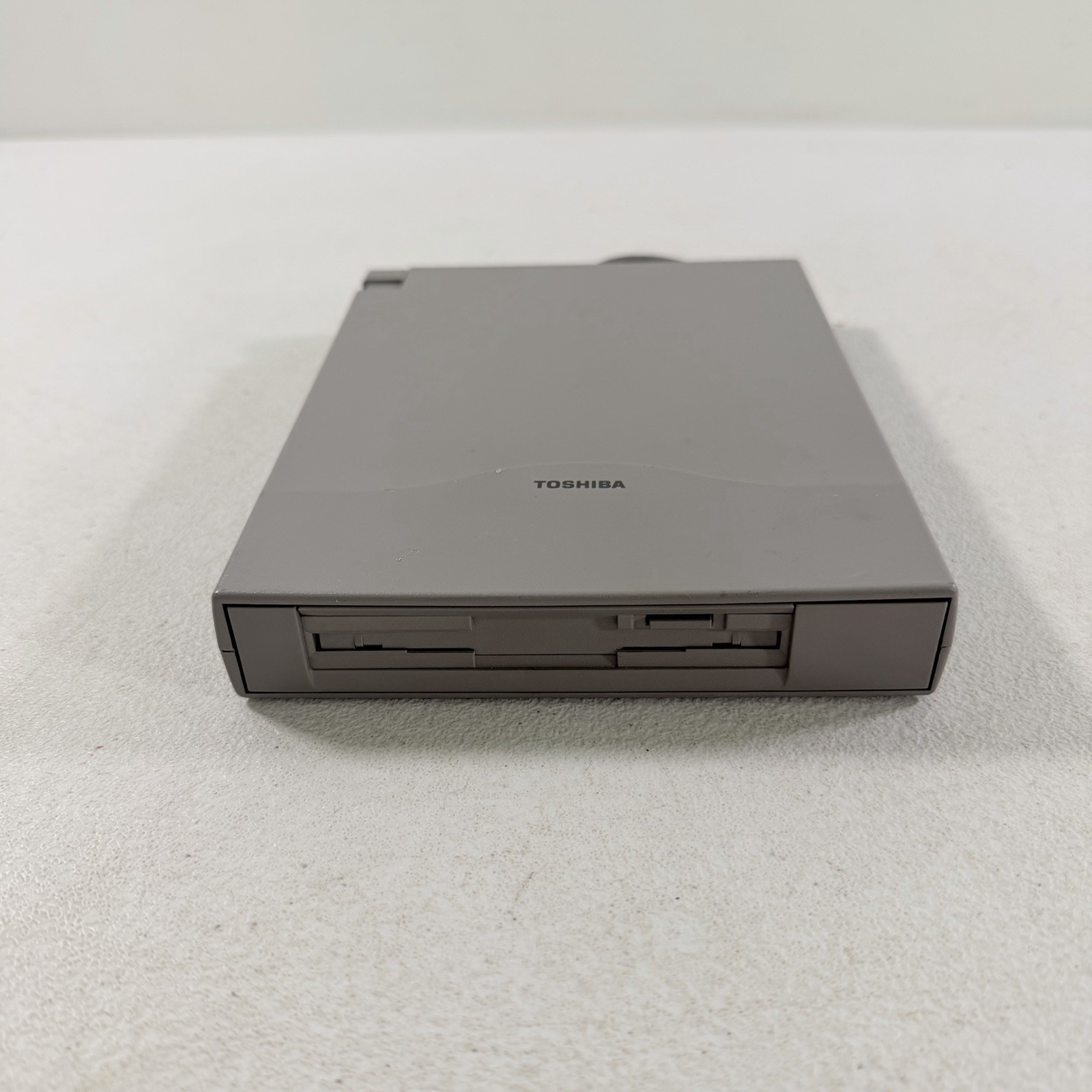 Toshiba FDD Attachment Case & External 3.5 Floppy Drive PA2611U Made in Japan