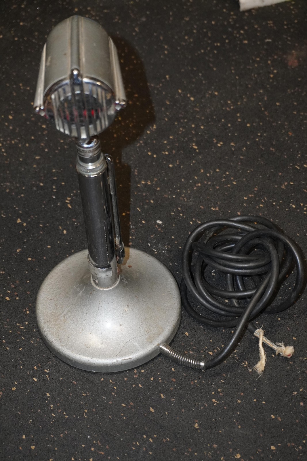 Antique DuKane Corporation Model 7C40 PTT HAM Art Deco Microphone