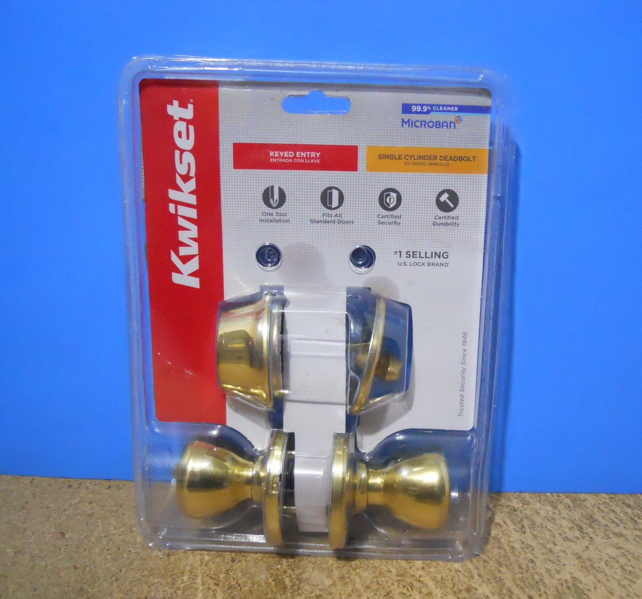 Kwikset Tylo Keyed Entry Door Knob With Single Cylinder Deadbolt Brass 96900-253