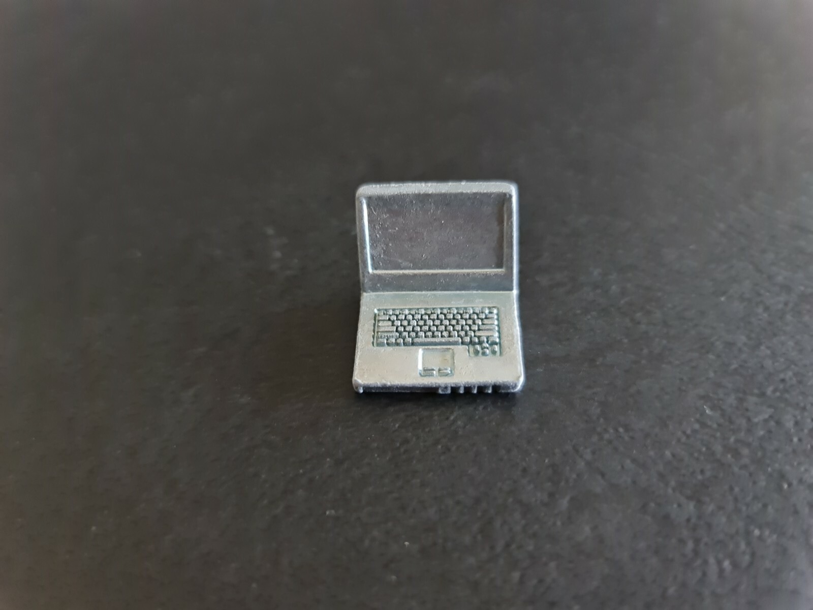Genuine MONOPOLY The Australian Here & Now Edition - Replacement TOKEN Laptop