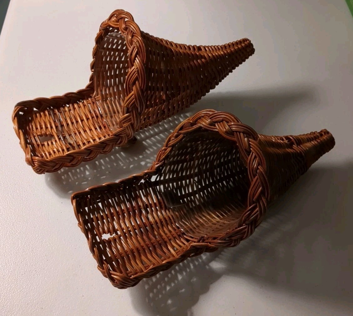 2x Wicker Centerpiece Cornucopia Horn Of Plenty Braided Trim With Liner