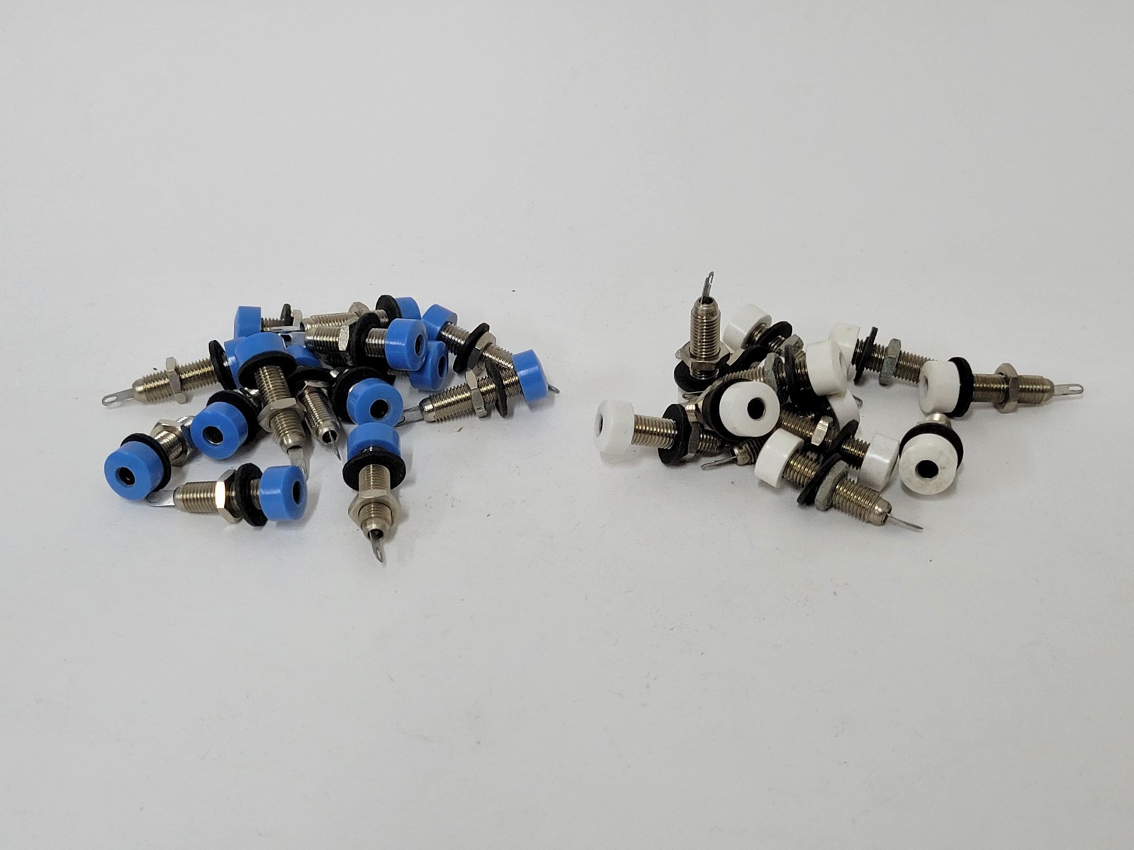 24X  phone pin jack / banana jack - 12 blue 12 white  -  unusual - please read