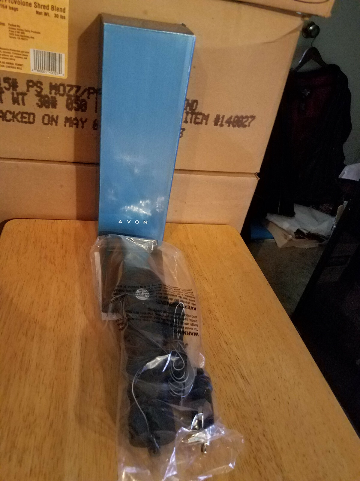 Brand New AVON HEATED AUTO CAR WINDSHIELD ICE SCRAPER