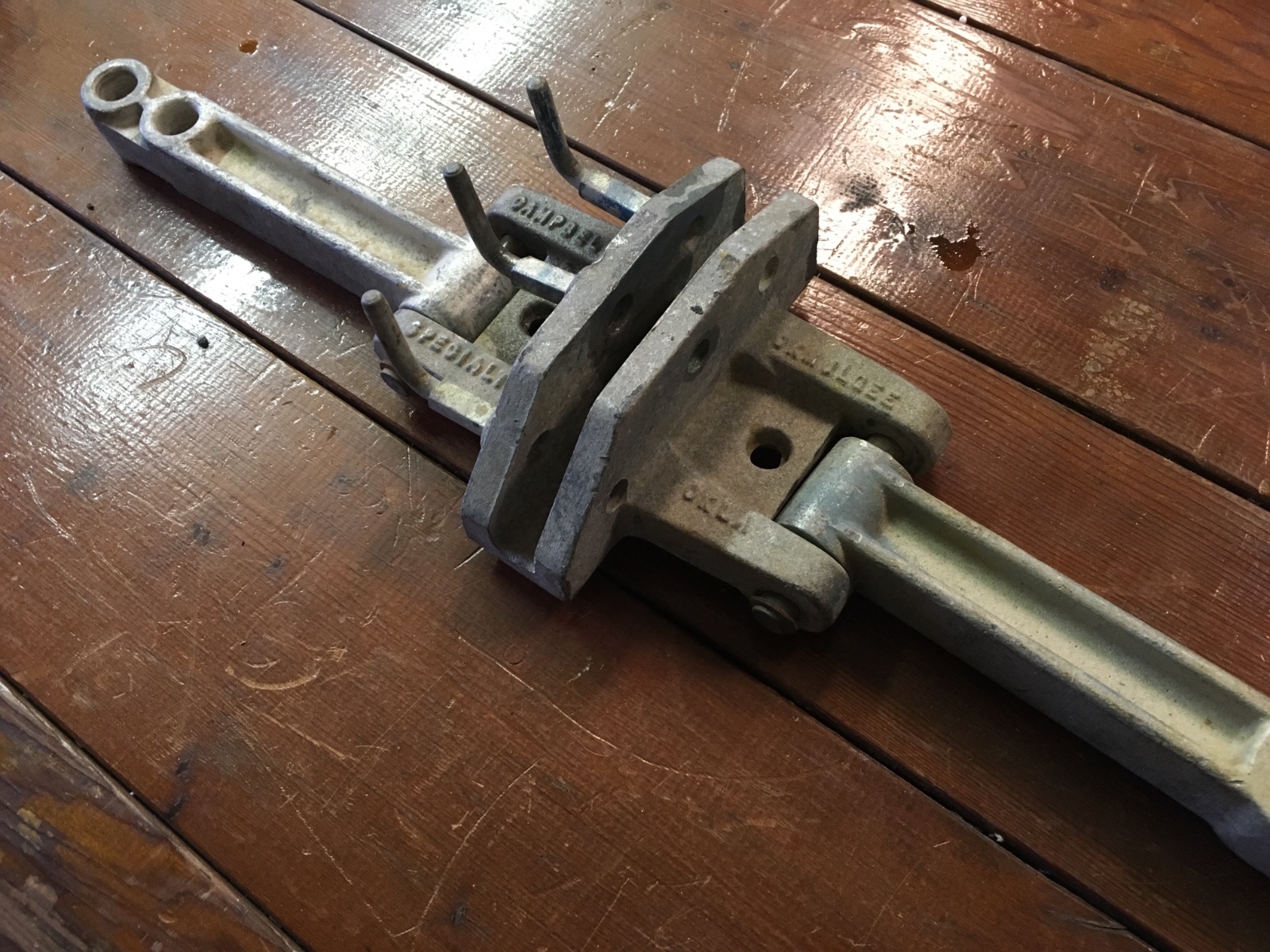 Campbell/Sherman &Reilly stringing block X-arm mounting base