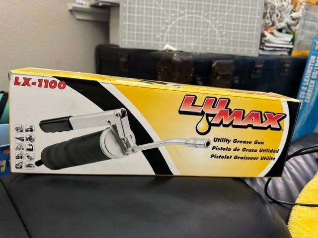Lu Max LX-100 Utility Lever Handle Grease Gun New!