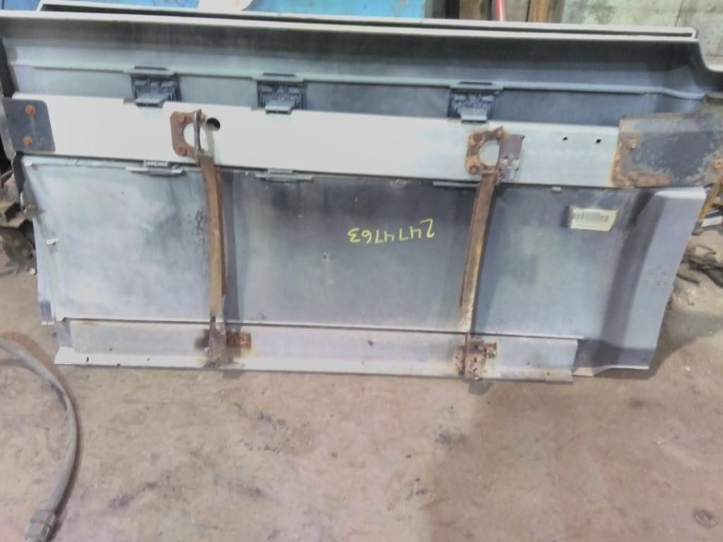 For 2007 VOLVO VNL SIDE FAIRING Left , OH
