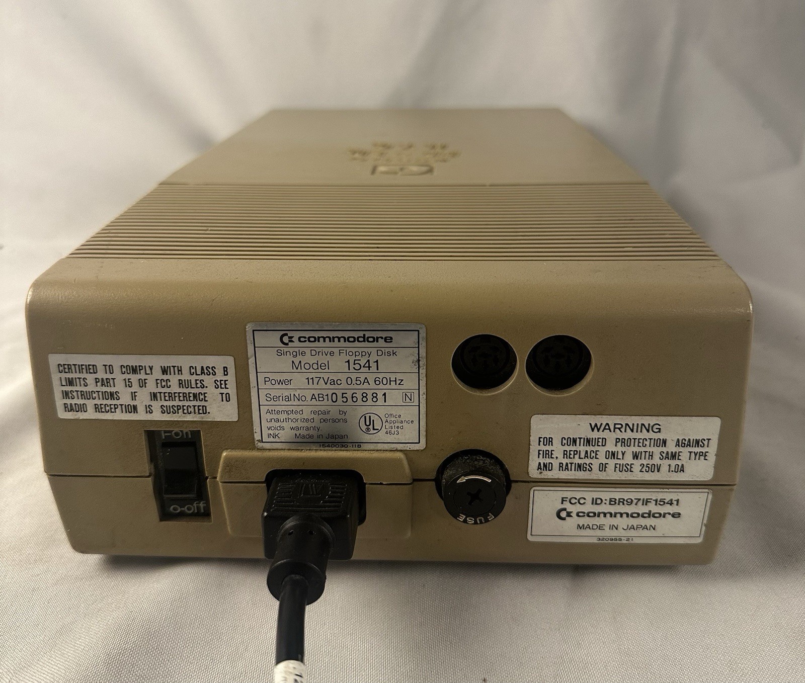Commodore 1541 5.25in Single Floppy Disk Drive, Serial Interface Beige Powers On
