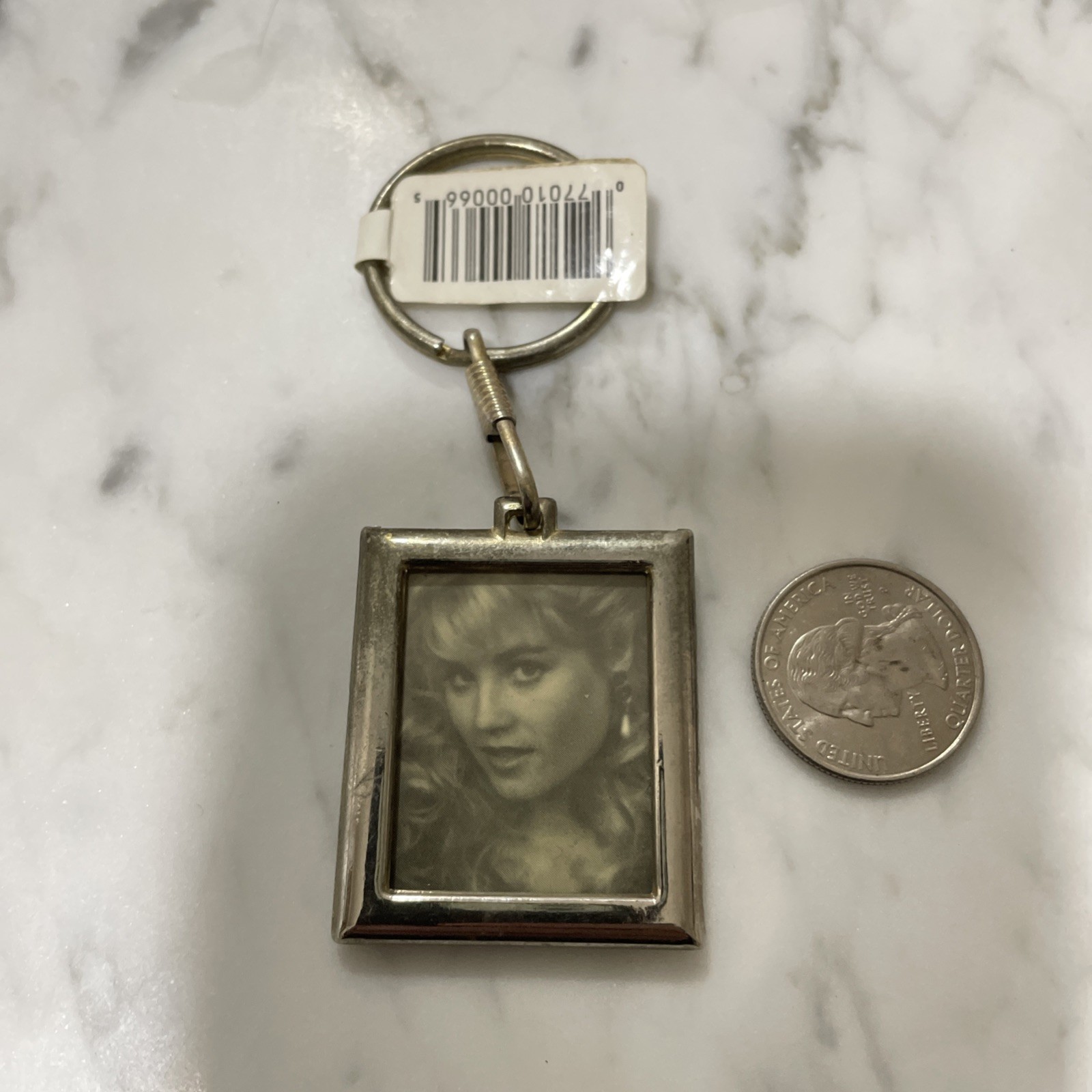 VTG Picture Frame Key Ring