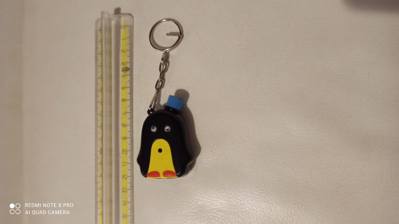 FUNNY GHOST KEYCHAIN PHOTO HOLDER