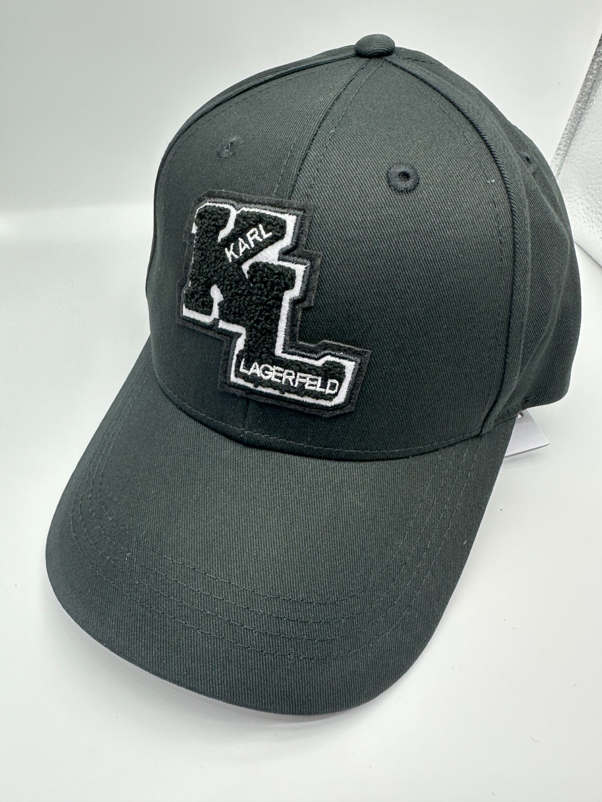 Karl Lagerfeld Unisex Adjustable Baseball Cap One Size, Iconic Logo, Stylish Fit