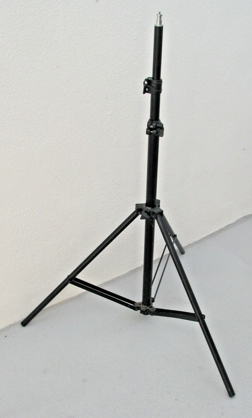 ProMasterSystemPro LS-2 Deluxe Spring-Cushioned Light Stand #6799, Max 9'-2"
