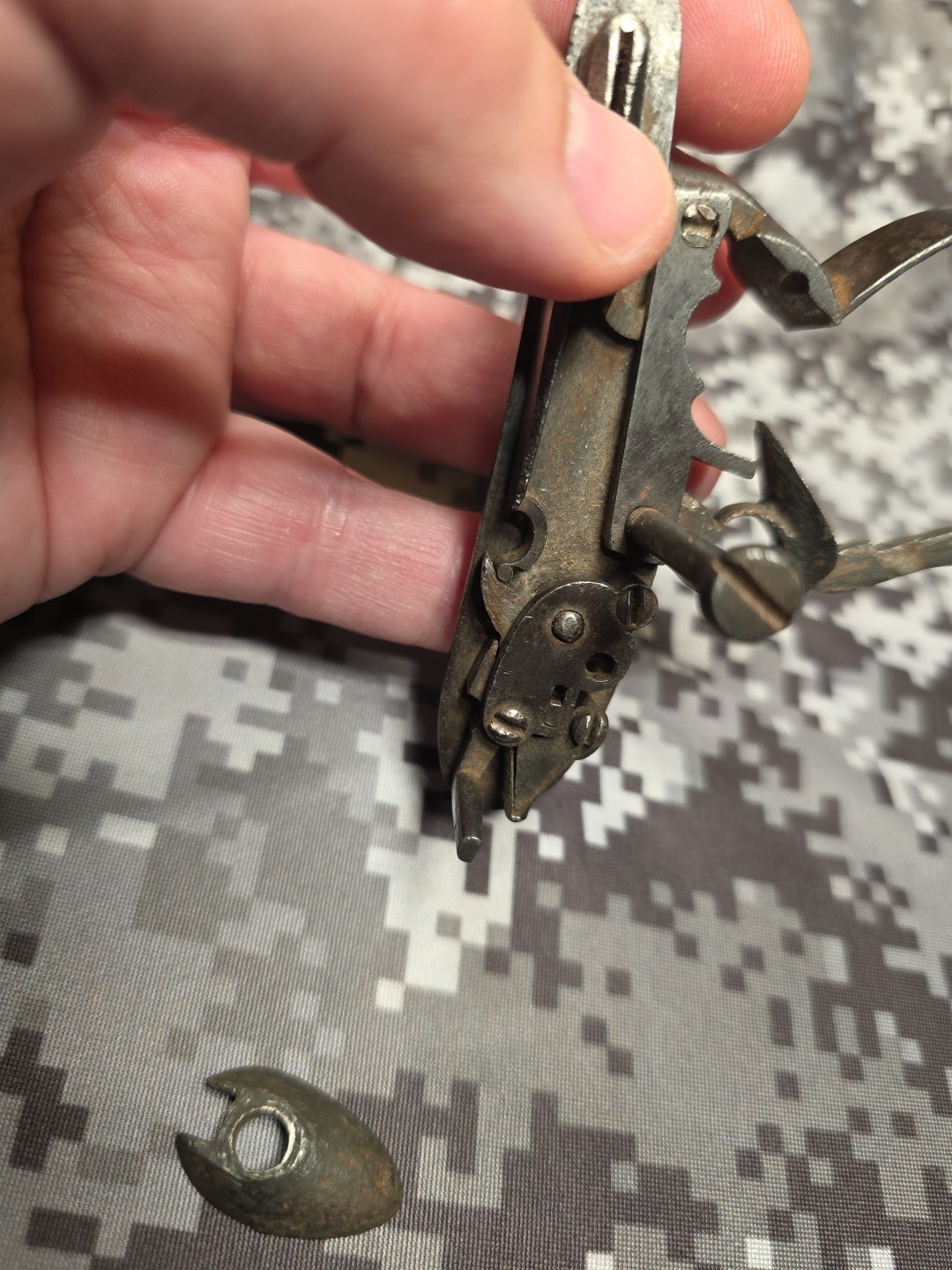 BARNETT BLACK POWDER MUZZLELOADER FLINTLOCK LOCK PISTOL HANDGUN LOCK