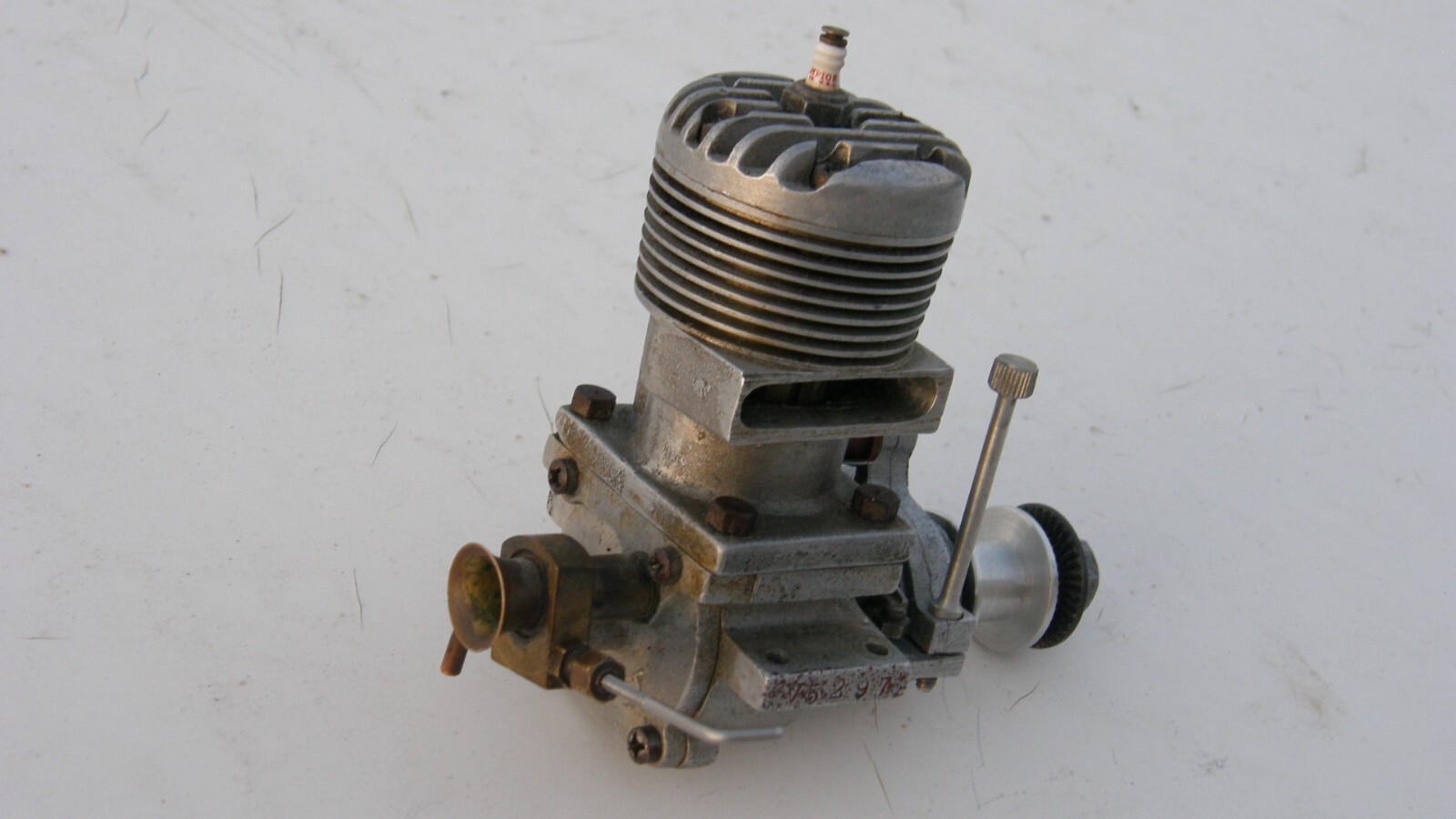 Hornet 60 Model Airplane Engine w/ Excellent Compression & Dual Ringed Piston
