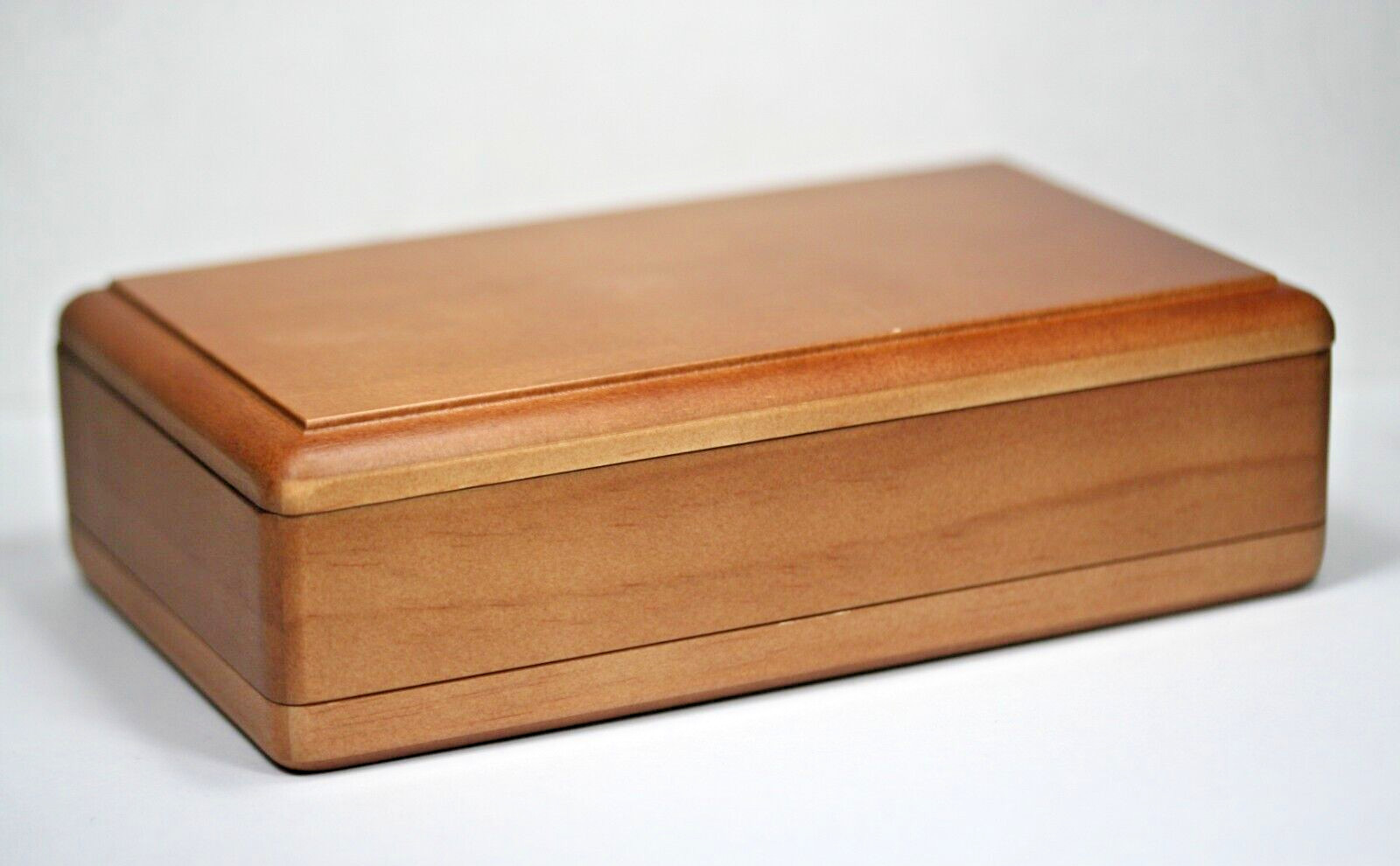 RYOT 4x7 Solid Humidor Walnut Premium Wooden