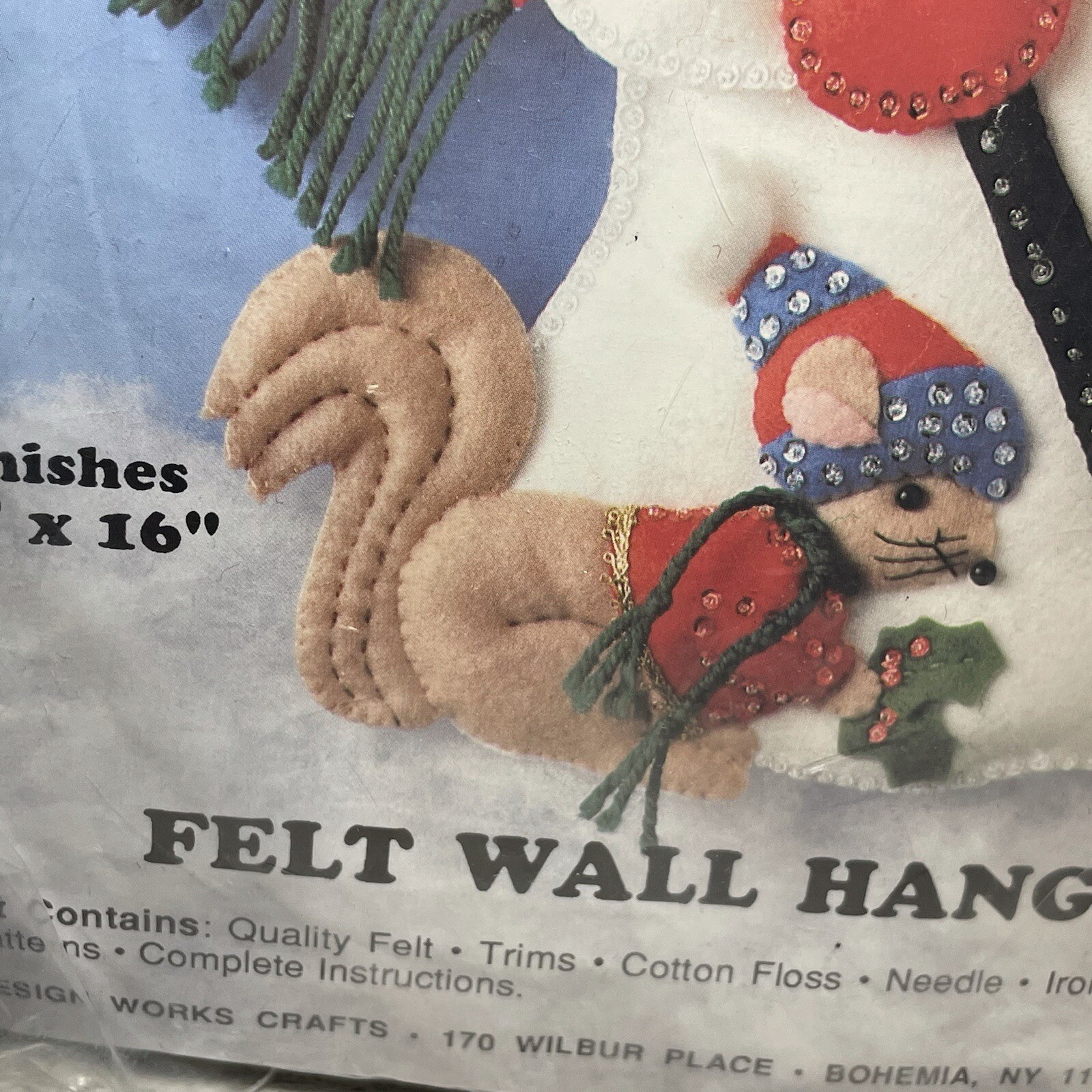 Design Works Crafts Felt Wall Hanging Kit #5109 Frosty Snowman Finishes 18x16"
