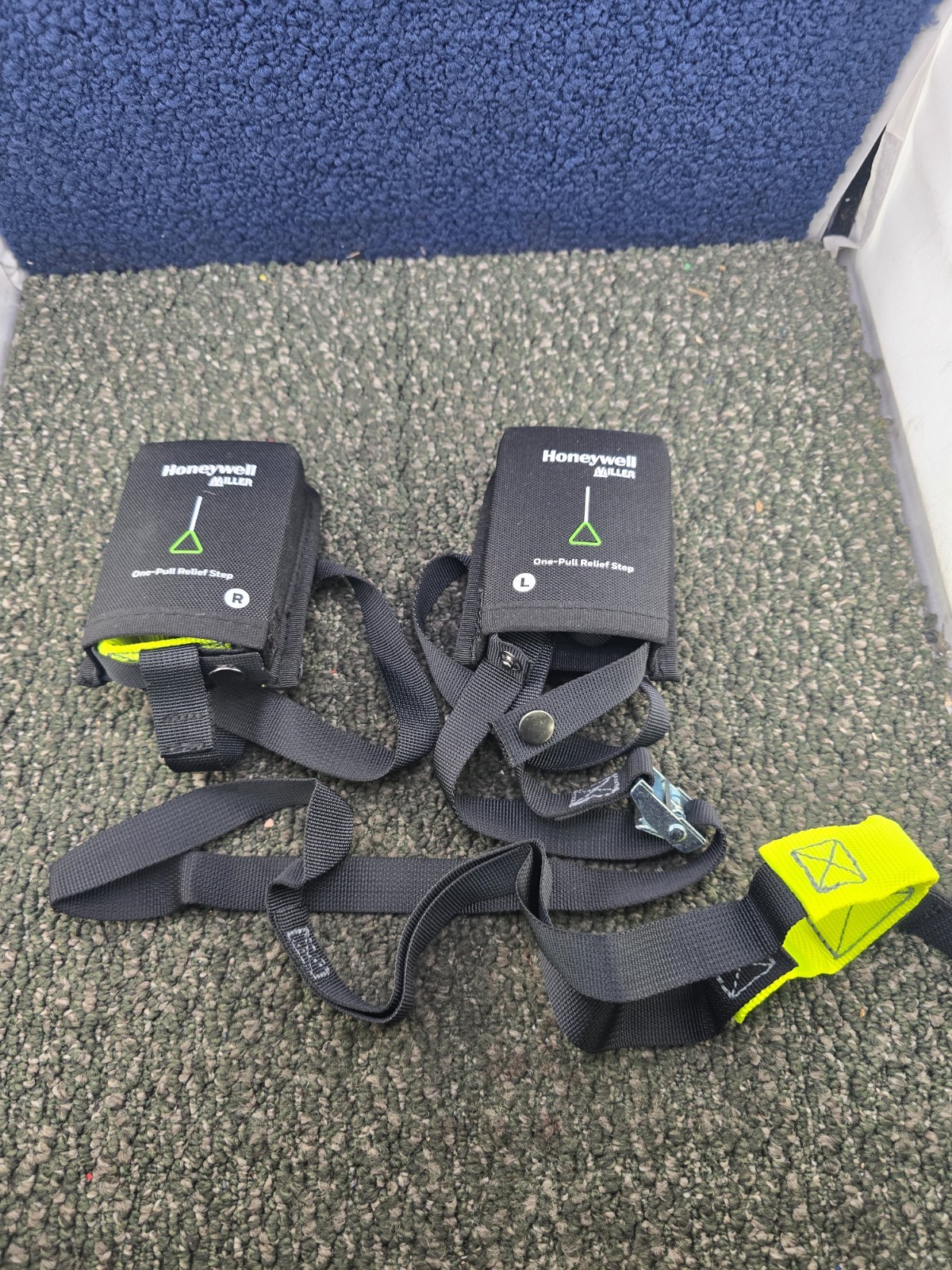 (1 Pair) Honeywell Miller 1036778: Removable One Pull Relieve Steps