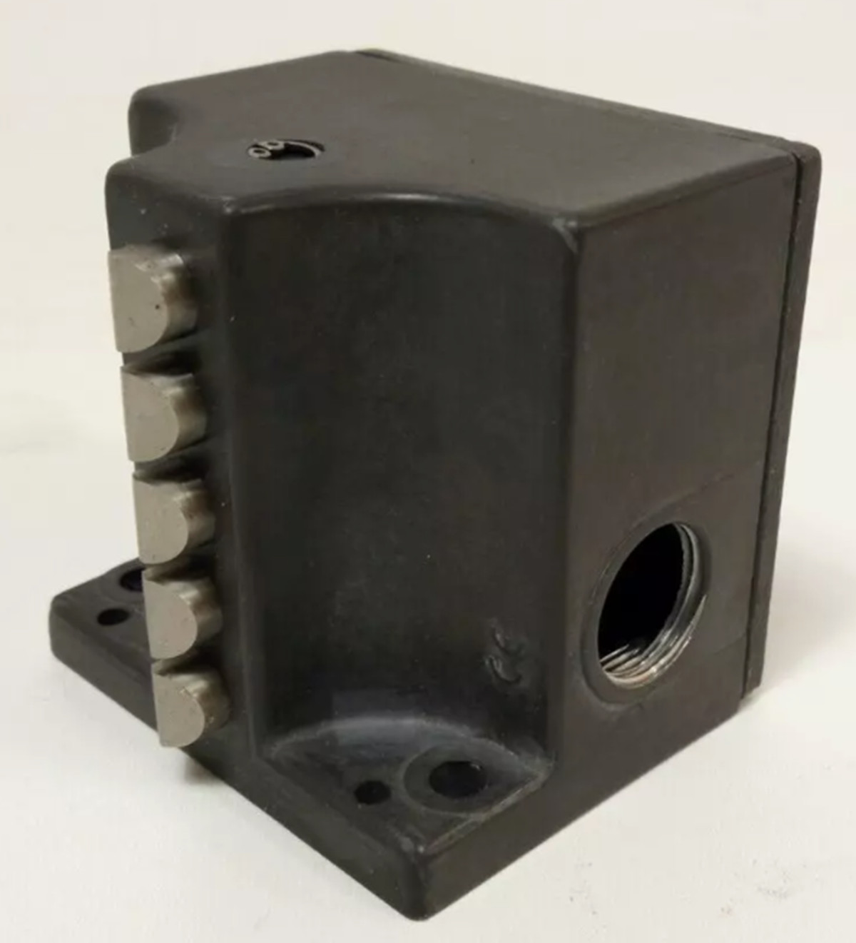 New In Box For EUCHNER SN05D12-502-M Switch