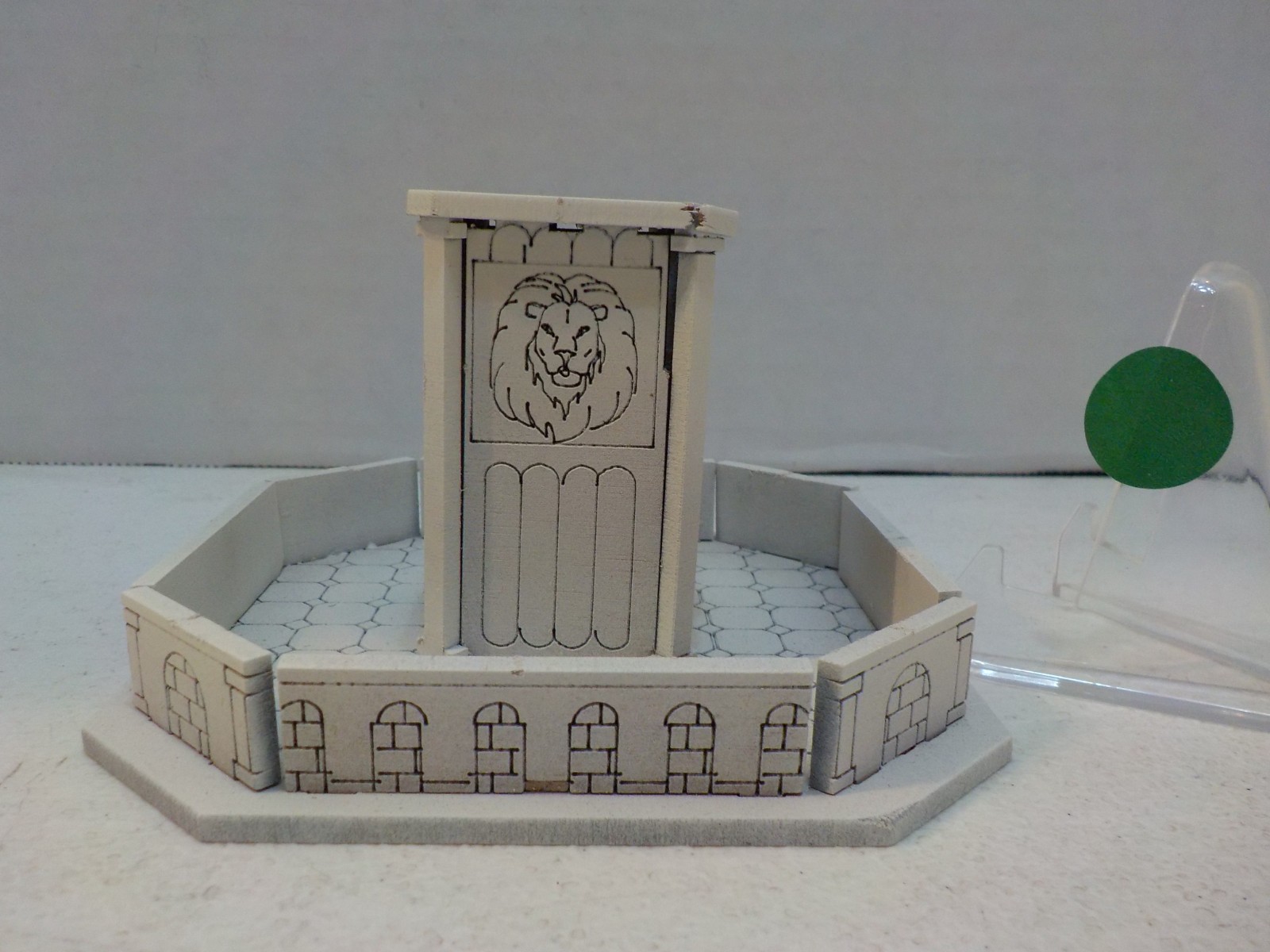 G513 Sarissa precision terrain MDF fantasy town fountain lion medieval