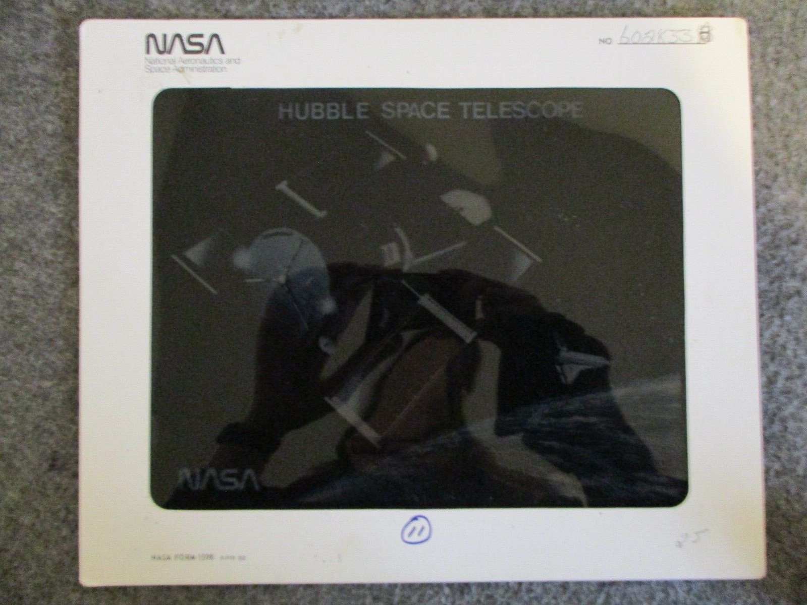 NASA MSFC HUBBLE SPACE TELESCOPE STS31 DEPLOYMENT OPERATIONS GEN REF BINDER