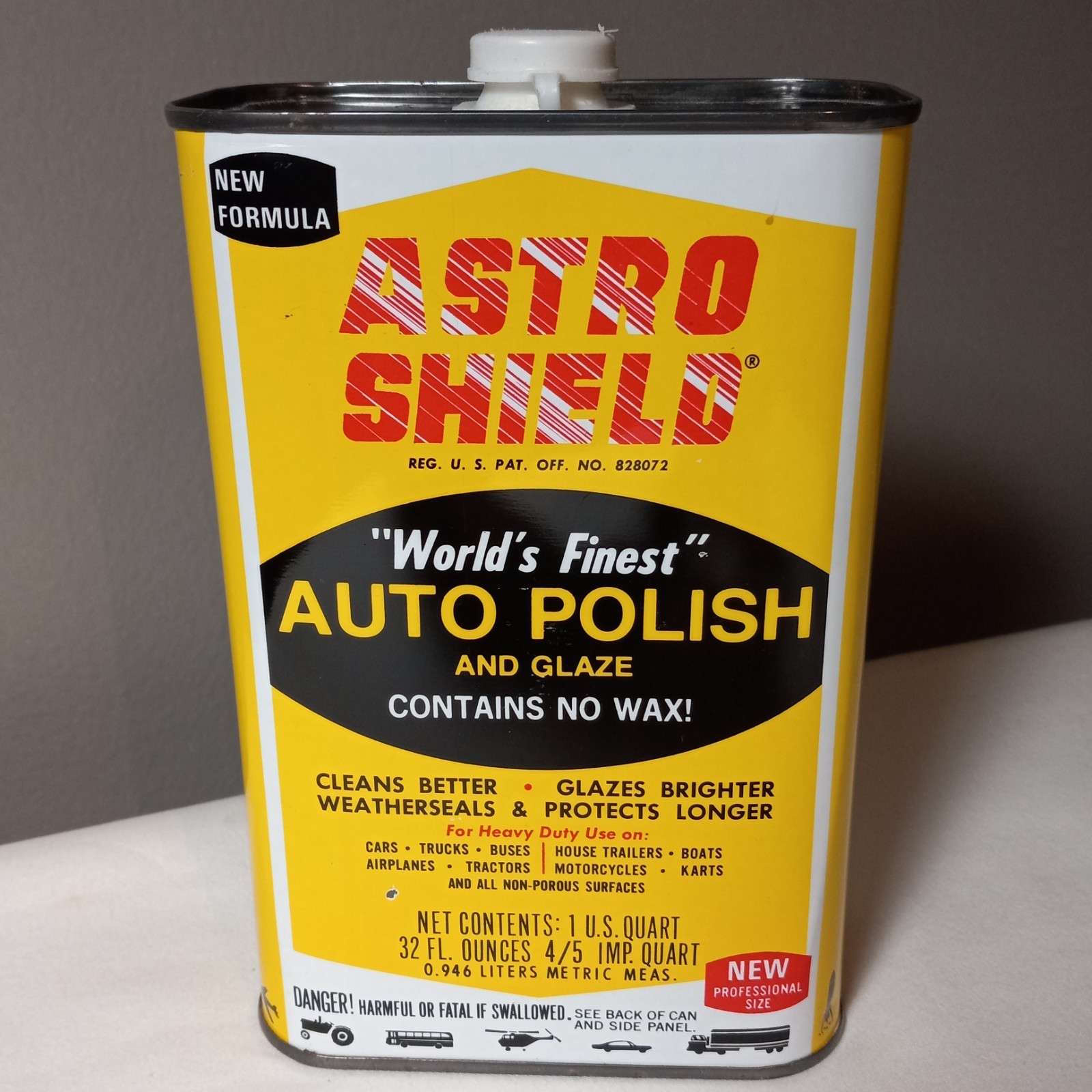 Vintage ASTRO SHIELD Auto Polish Quart Can Near Full Brooklyn NY Oil Gas