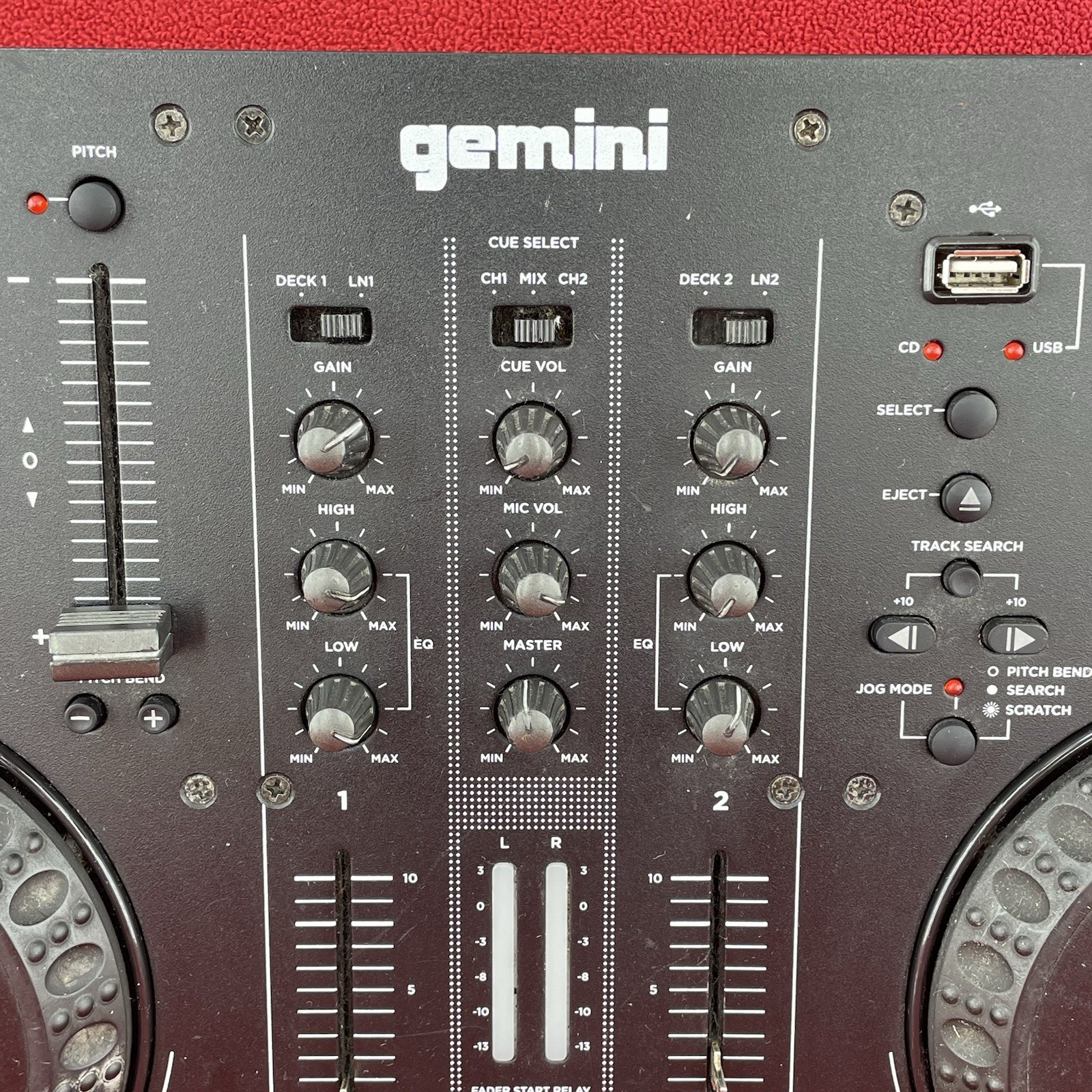 Gemini CDM-4000 Dual CD/USB DJ Media Player Console Only Half Usable