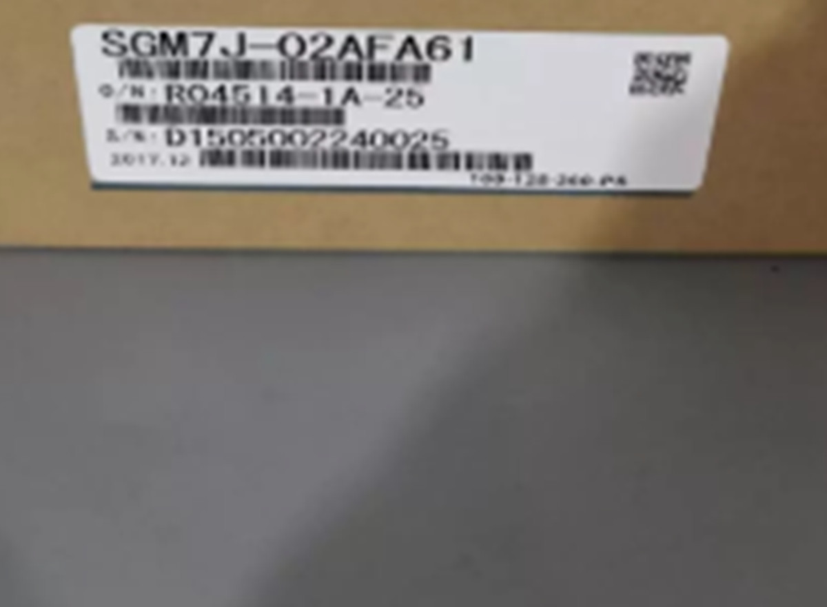 Brand New YASKAWA SGM7J-02AFA61 Servo Motor