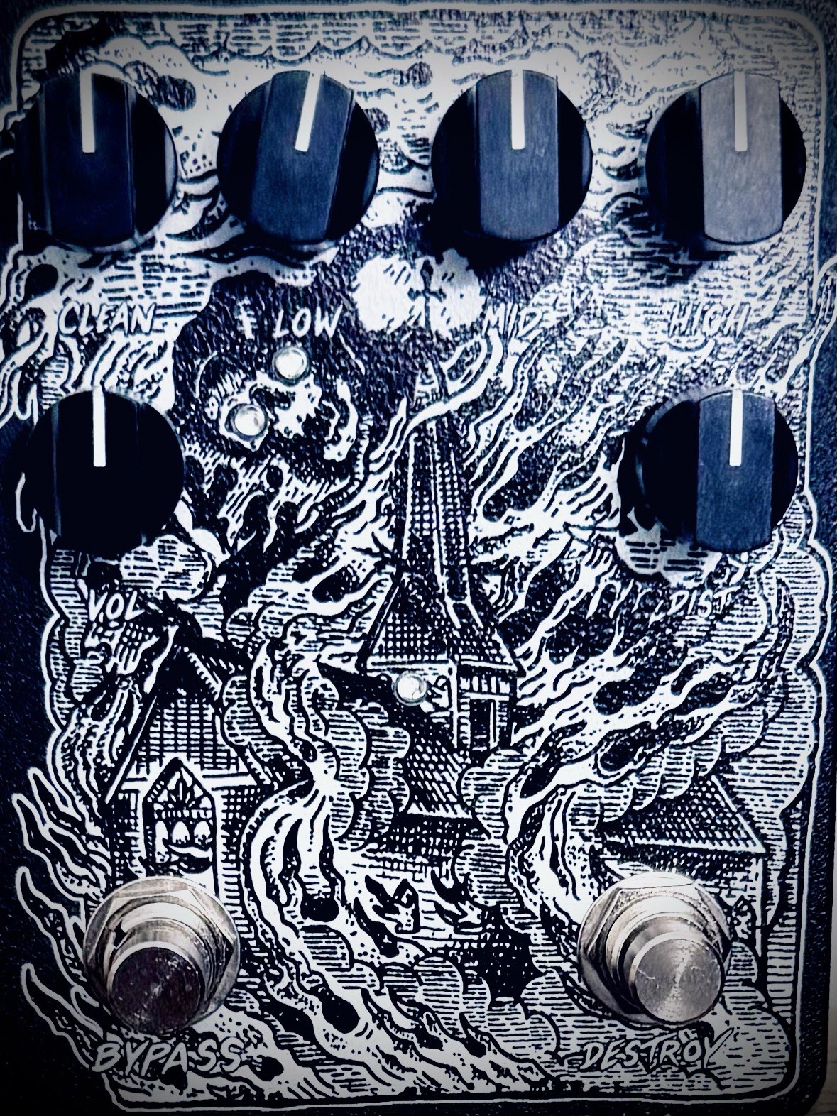 HM-2 Clone Abominable Electronics Throne Torcher Pedal