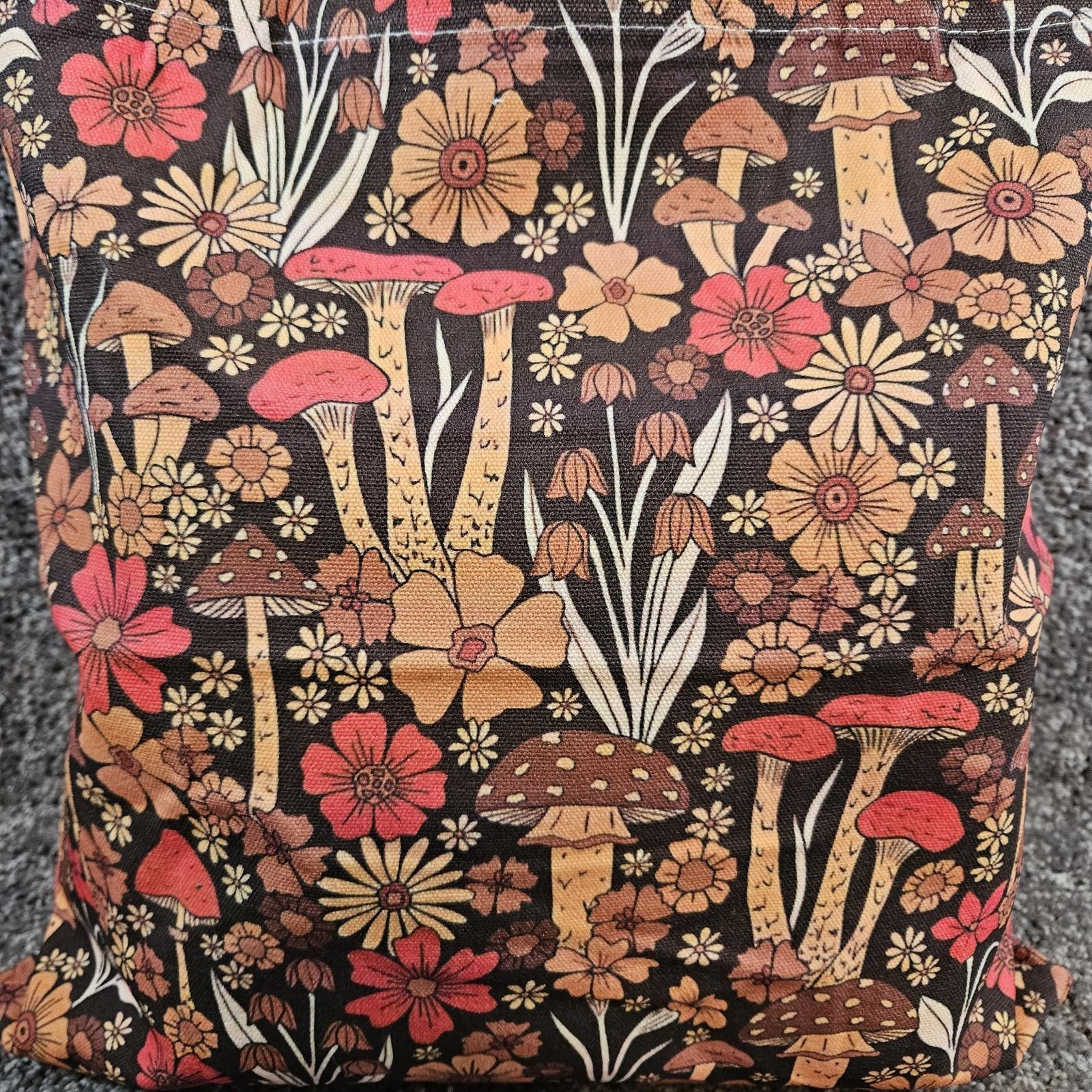 Adorable reusable mushroom print canvas tote. NWT