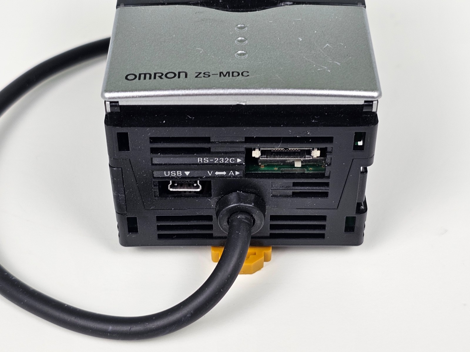OMRON smart sensor controller ZS-MDC11