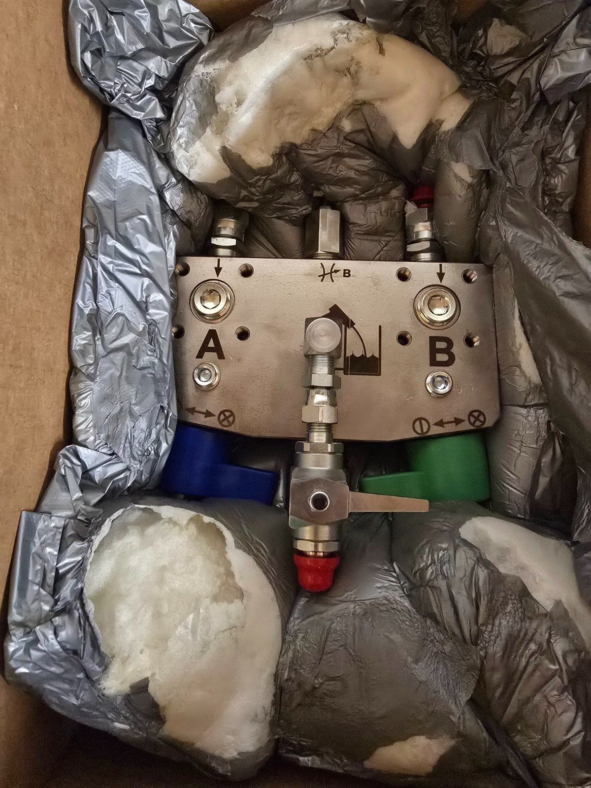 Graco 255684 XM Mixing Manifold Kit - Brand New