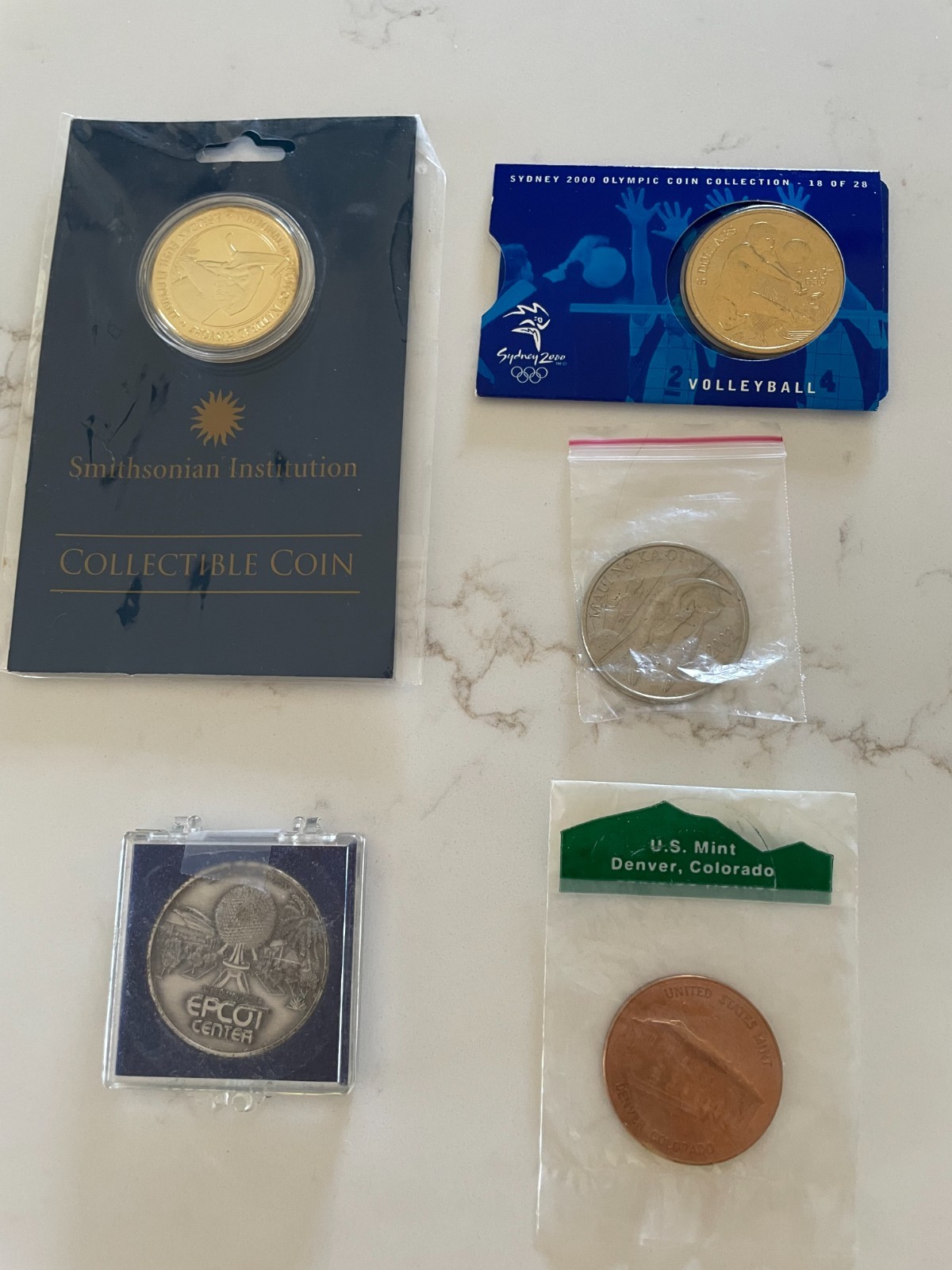 Lot of 5 Commemorative Coins Epcot, Denver, Sydney, Smithsonian, & Maui