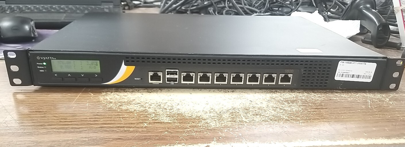 VYATTA 1600 VPN Firewall Router 6 Port FW-7580B-VT1
