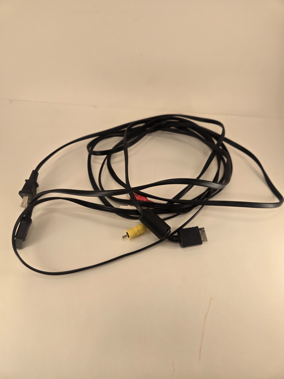 Sony Playstation 2 Model SCPH - 30001 Console only With cables Used