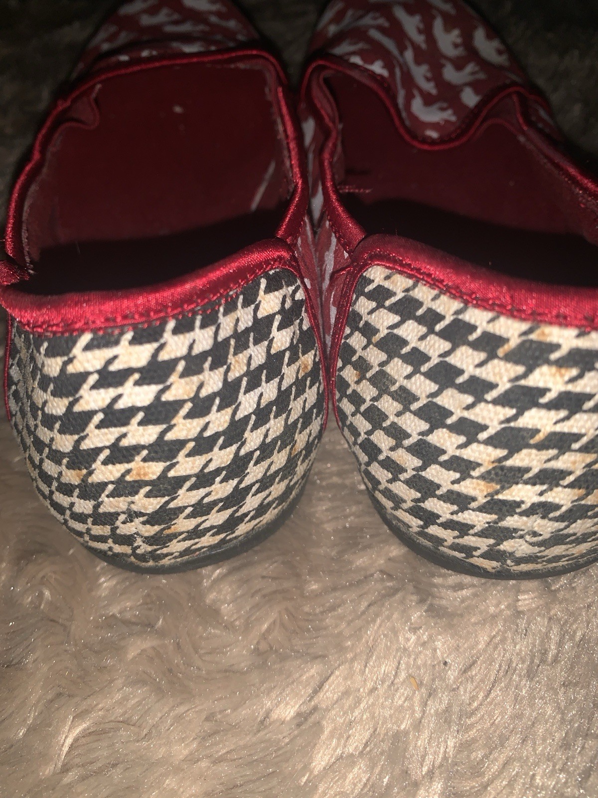 Crimson Houndstooth Flats Small 3m