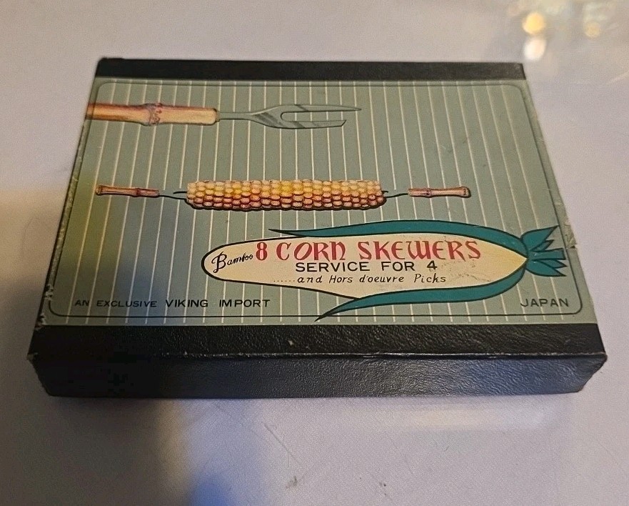 8 Bamboo Corn Skewers Original Box Service For 4