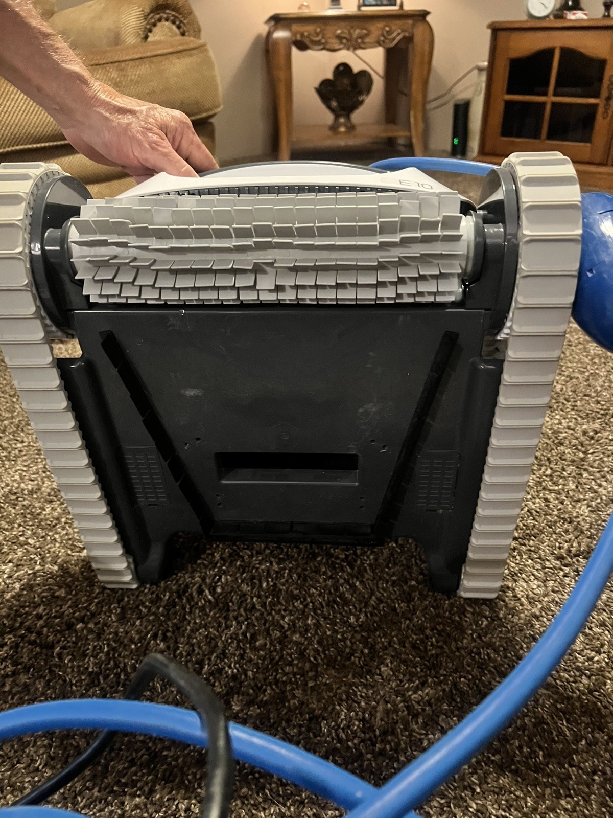 Dolphin E10 Automatic Robotic Pool Vacuum Cleaner, for parts or repair