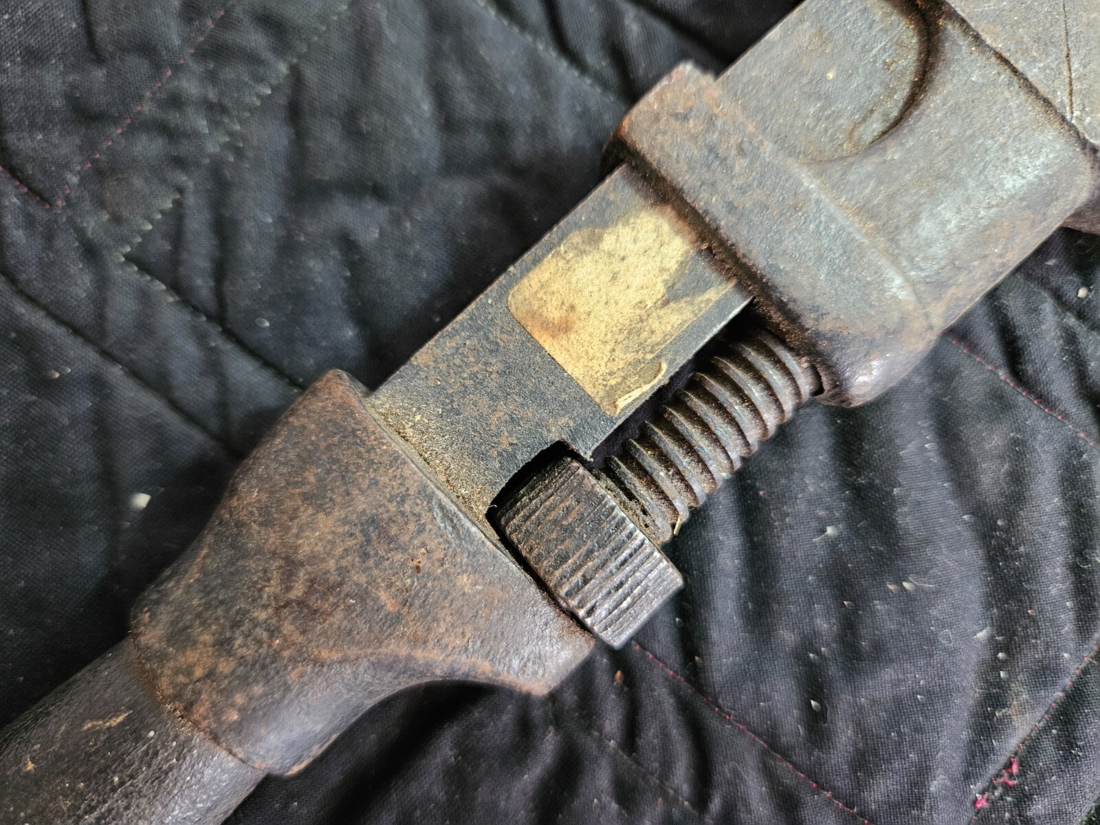 Antique Tools: Monkey Pipe Wrench ~ Wooden Handle ~ 12"