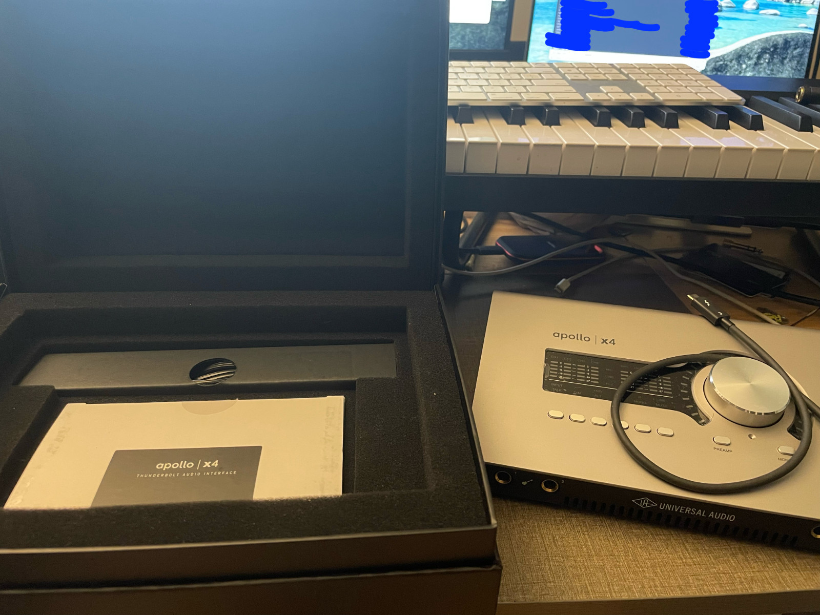 Excellent Universal Audio Apollo X4 Thunderbolt 3 Audio Interface