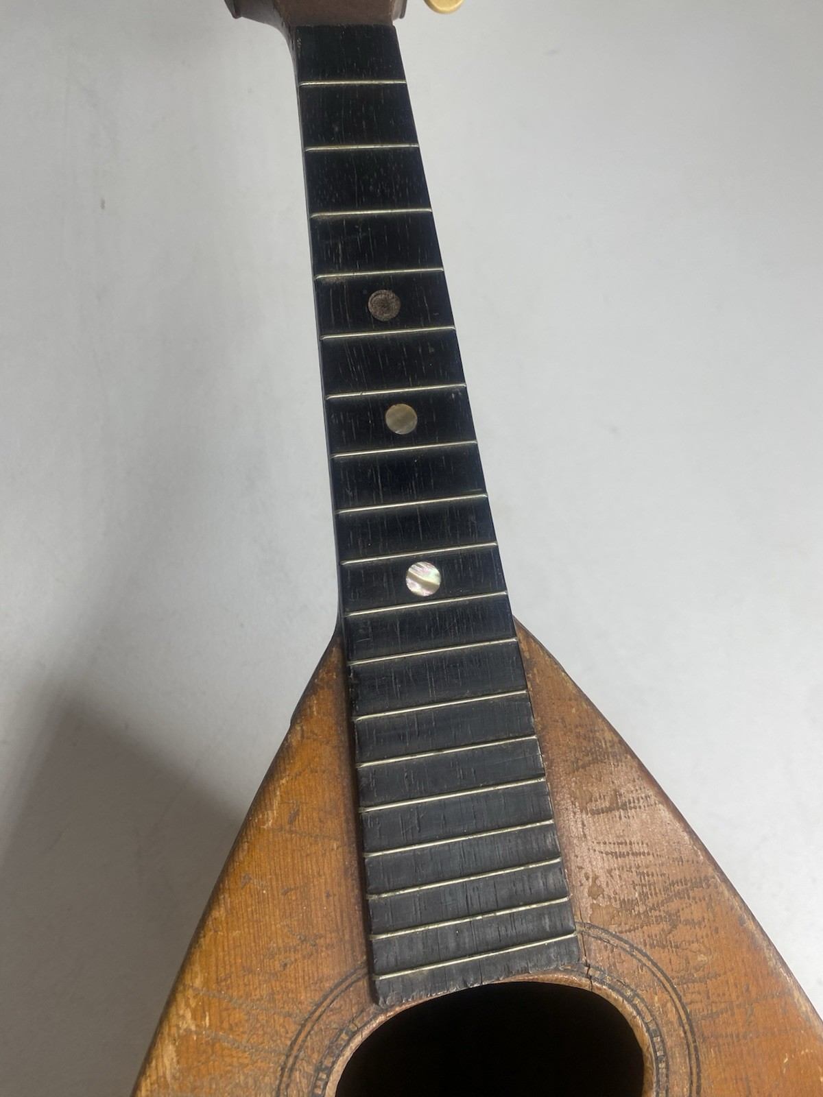 ANTIQUE LATE 1800’s JOSEPH BOHMANN ROUND BACK MANDOLIN READ DESCRIPTION