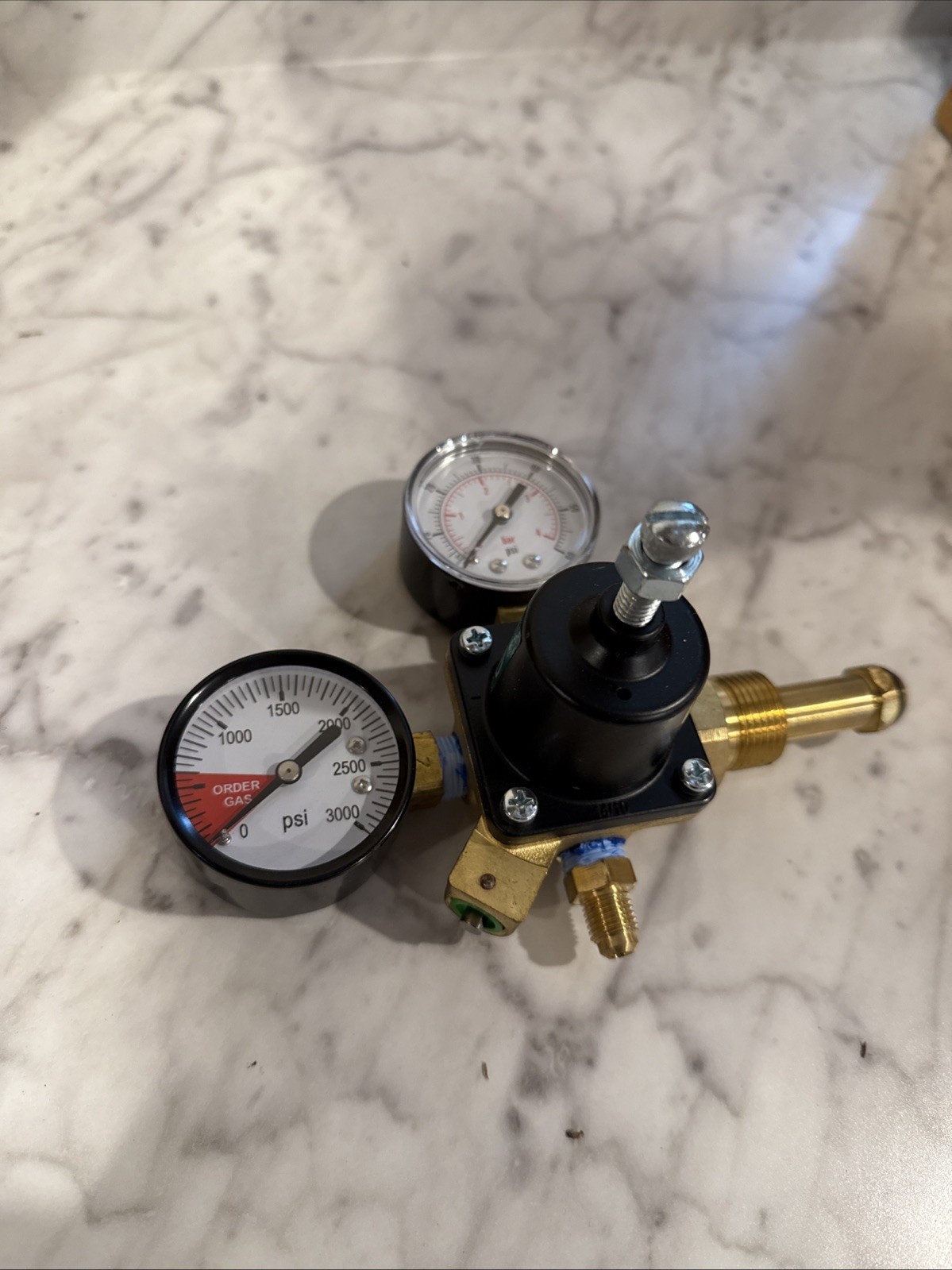 Cornelius Nitrogen Regulator 1/4” MFL Check Valve/60psi/3000psi Gauges