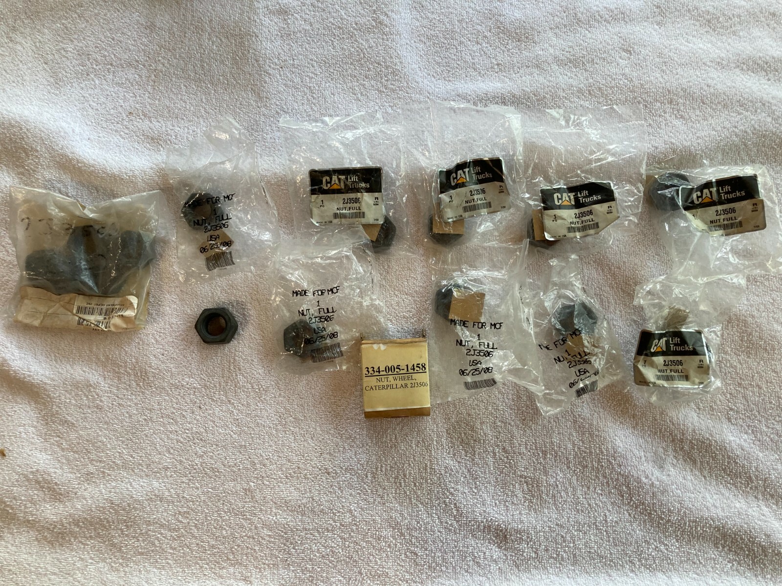 (15) Caterpillar 2J3506 Wheel Nut Full, Dump Truck Front Support Frame,Lot of 15