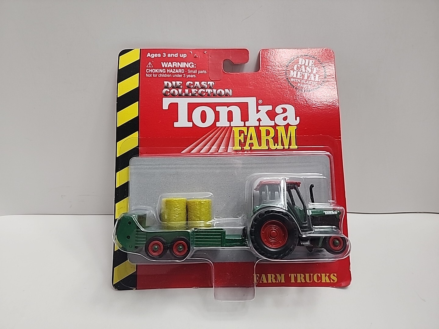 Maisto Tonka Farm Tractor and Spreader, Die Cast Collection