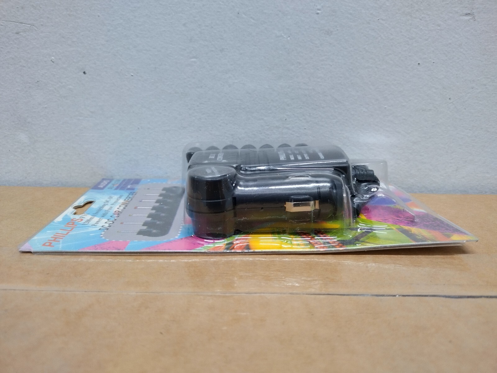 Phillips FYC 1200mA DC-DC Power Converter w/ 7 Plugs & Voltage Switch