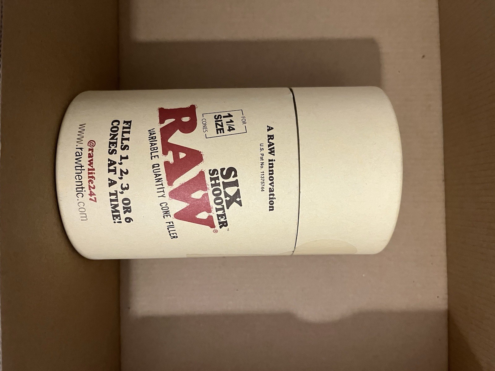 RAW Six Shooter 1 1/4 Size Variable Multiple Quantity Cone Filler Tobacco Roller