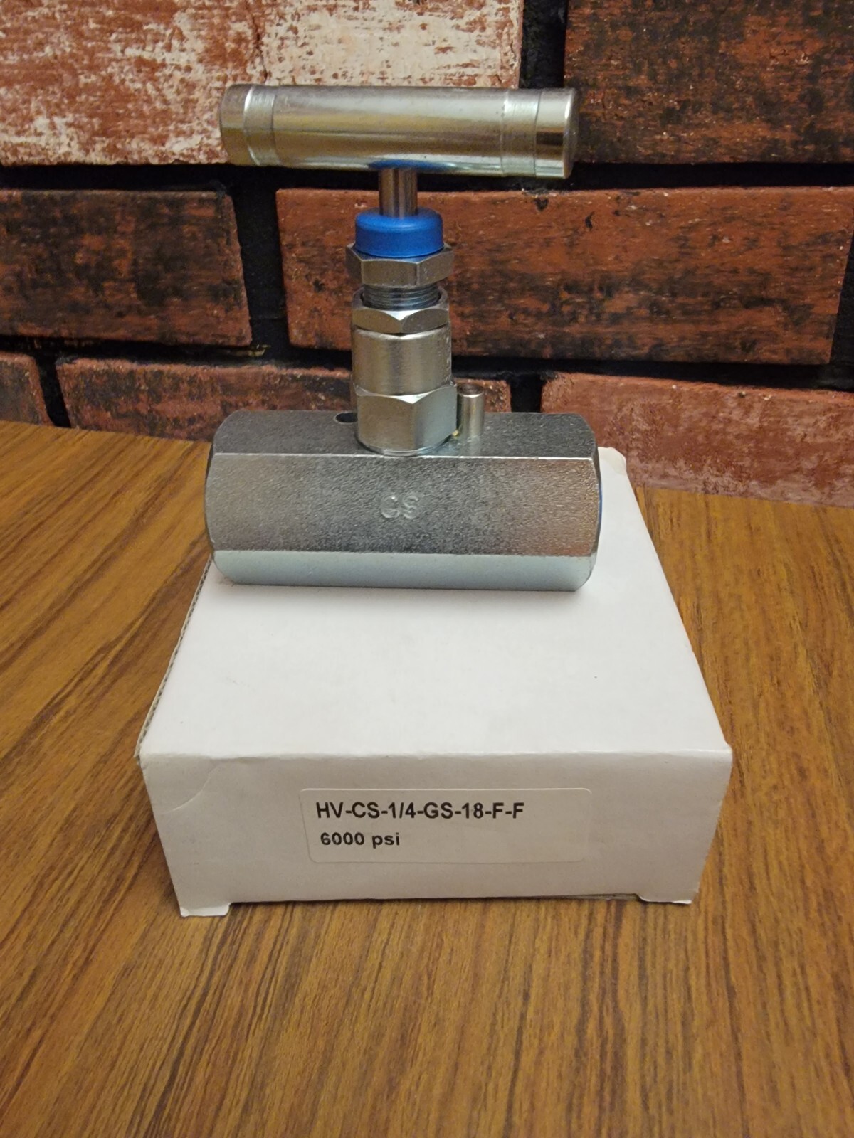 HV-CS-1/4-GS-18-F-F  1/4" FNPT x FNPT Carbon Steel Straight Needle Valve 6000psi