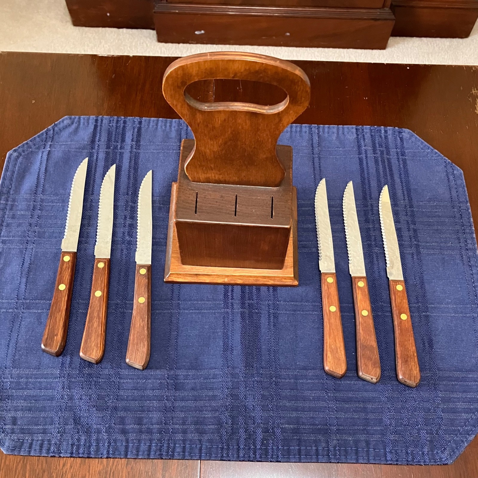 Vtg Forgecraft USA Set of 6 Wood Handle Steak Knives in Standing Wooden Holder