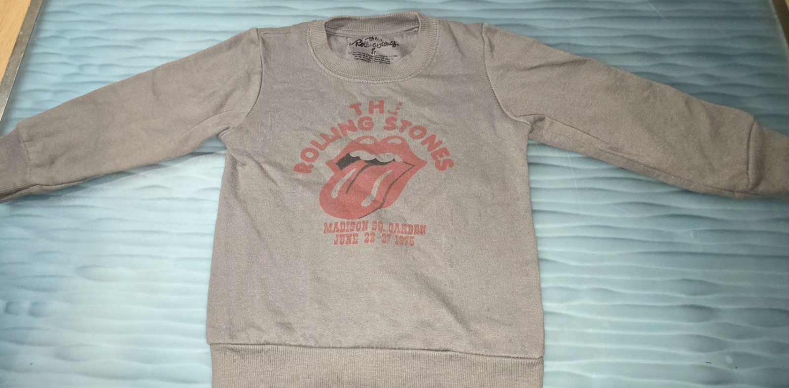 THE ROLLING STONES Toddler 4T Sweatshirt MADISON SQUARE GARDEN Concert 1975.