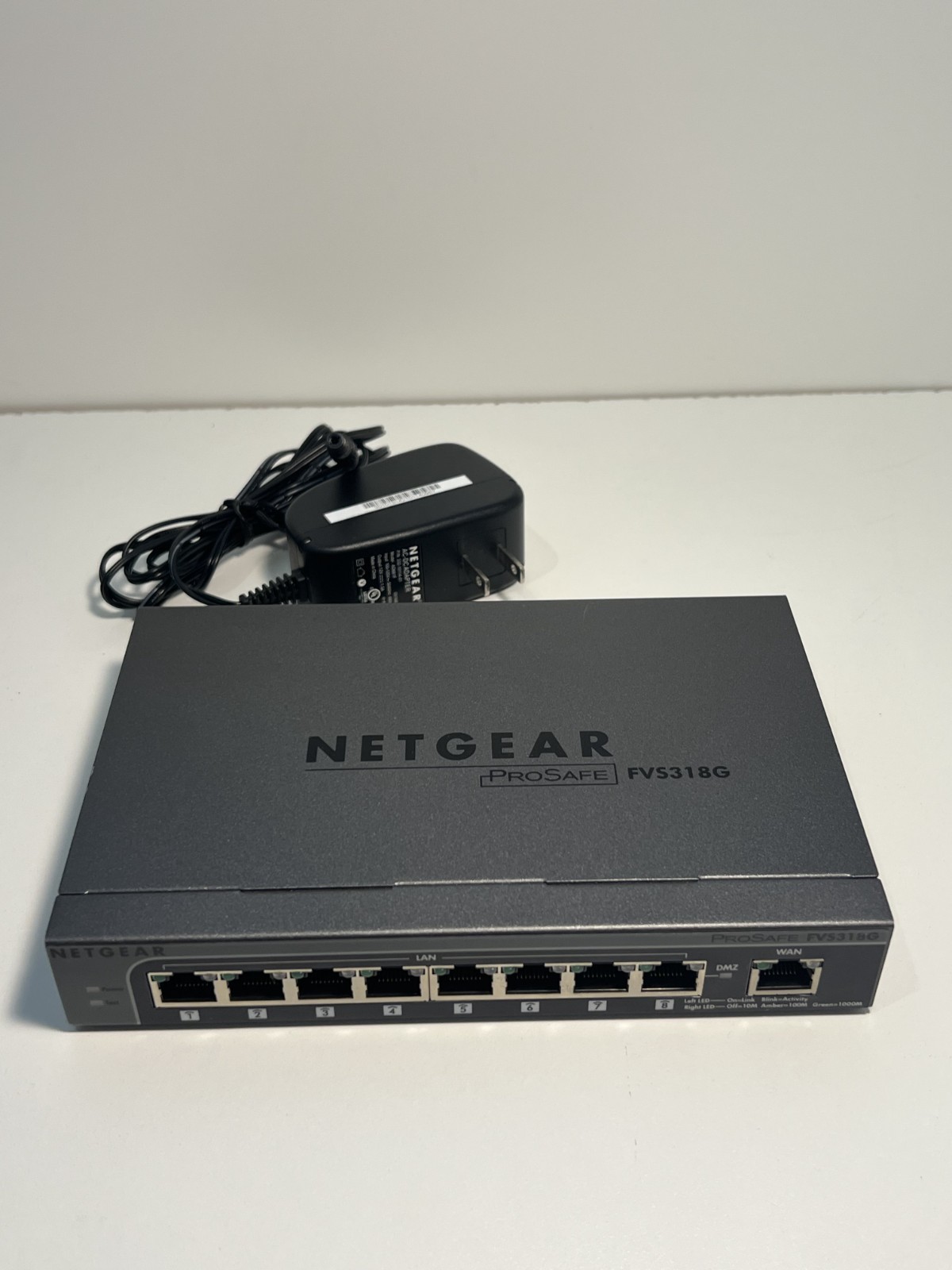 Netgear Prosafe 8 LAN Port Gigabit VPN Firewall FVS318G AC/DC Adapter