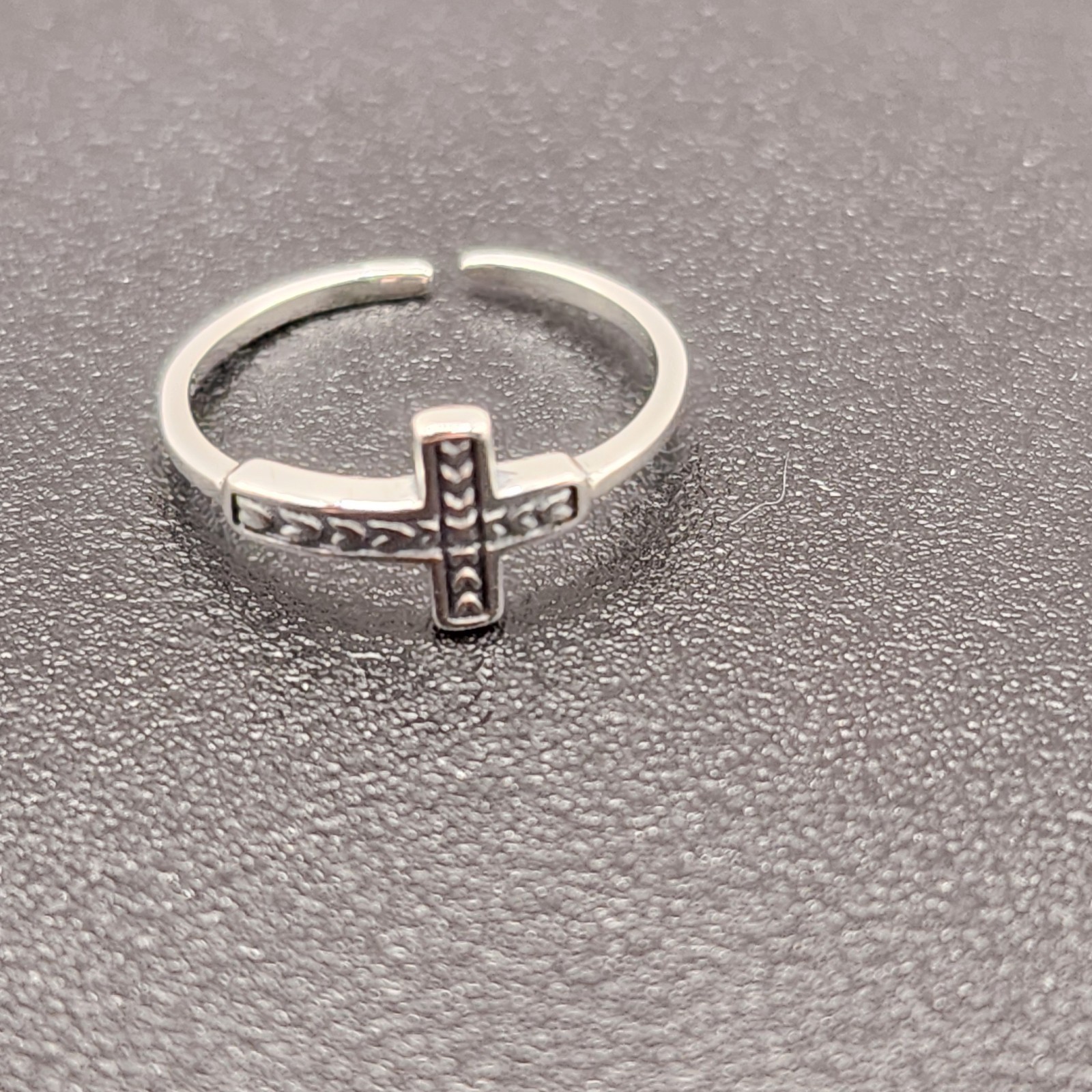 925 NEW Sterling Silver TOE Ring CROSS 7mm