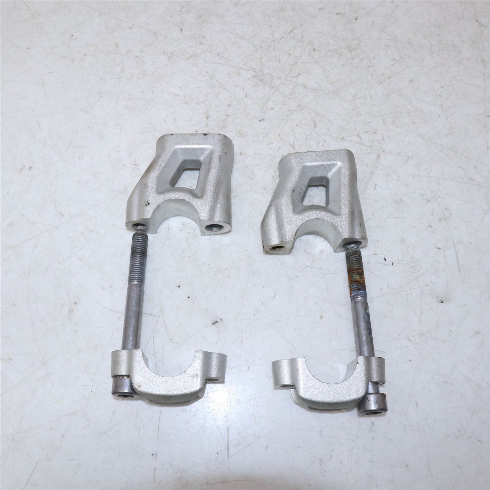 2015 TRIUMPH TIGER 800 XRX Handlebar Risers - A9638167